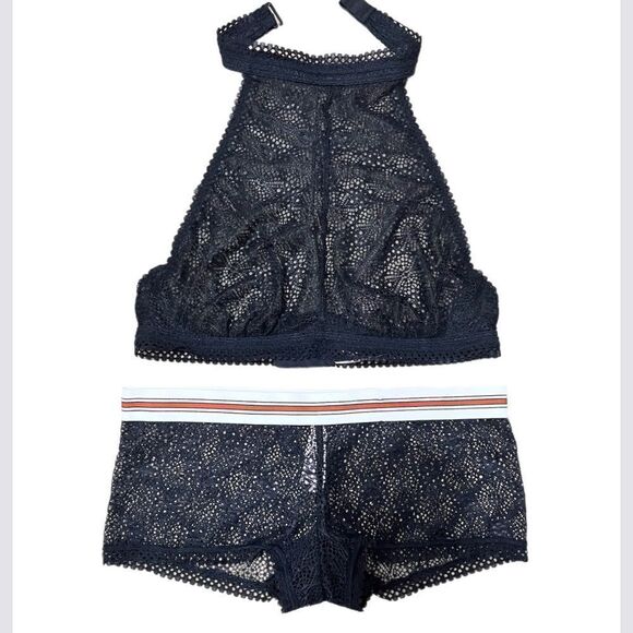 Victorias Secret crochet lace Set Unlined High Neck bralette bra & shortie panty - Picture 5 of 6